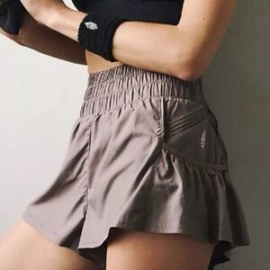 NWOT Free People get your flirt on shorts in taupe